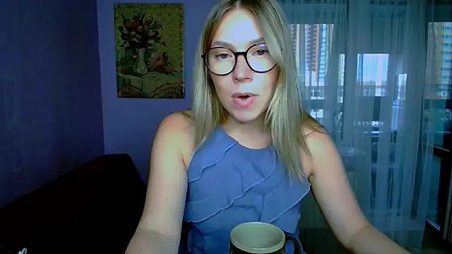 Snapshot of TaylorBre chatting on September 10, 2025, 4:56 am TaylorBre online show from September 10, 2025, 4:56 am