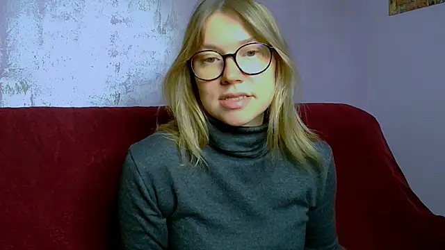 Snapshot of TaylorBre chatting on October 11, 2025, 6:34 am TaylorBre online show from October 11, 2025, 6:34 am