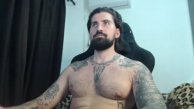 Snapshot of MateoHunk chatting on September 12, 2025, 2:50 pm MateoHunk online show from September 12, 2025, 2:50 pm