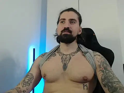 Snapshot of MateoHunk chatting on October 13, 2025, 10:15 am MateoHunk online show from October 13, 2025, 10:15 am