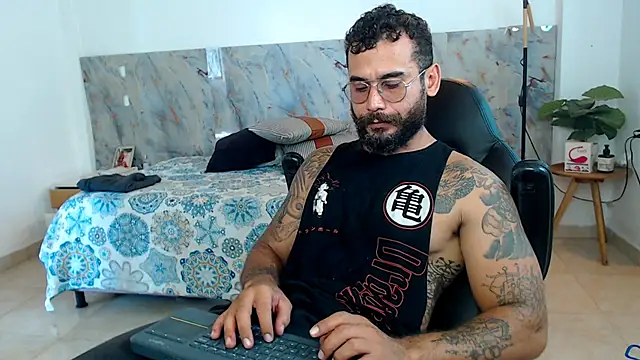 hanz col online show from November 17, 2025, 1:39 pm