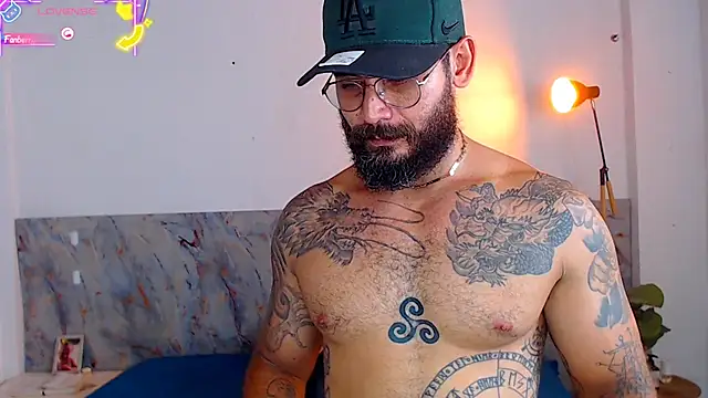 hanz col online show from December 16, 2025, 3:55 am