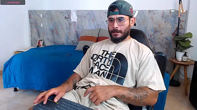 hanz col online show from December 19, 2025, 3:19 pm