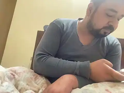 Snapshot of coolboy6566 chatting on January 17, 2026, 3:33 am coolboy6566 online show from January 17, 2026, 3:33 am