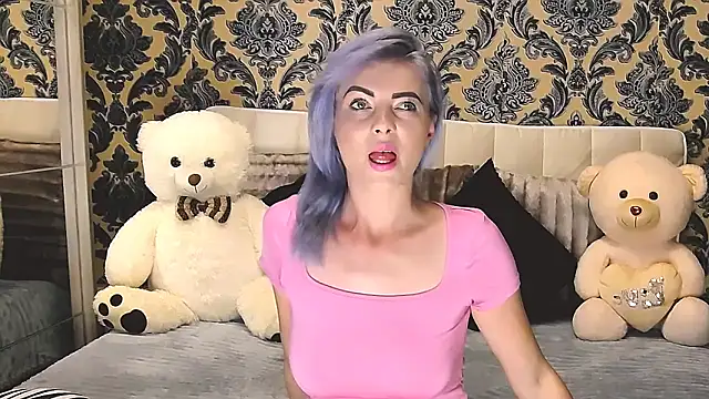 Snapshot of Aly_girl1 chatting on March 22, 2025, 10:17 am Aly girl1 online show from March 22, 2025, 10:17 am