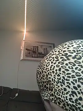 Snapshot of Genoveva73sexy chatting on March 8, 2025, 4:39 pm Genoveva73sexy online show from March 8, 2025, 4:39 pm