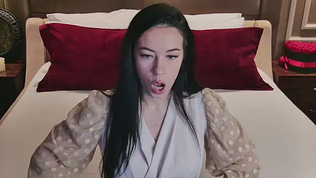 Snapshot of MadilynFox chatting on January 28, 2025, 7:21 pm MadilynFox online show from January 28, 2025, 7:21 pm