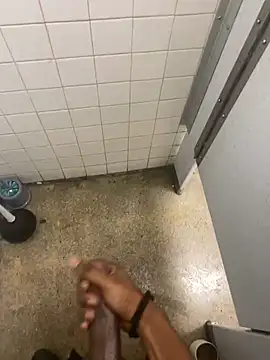 Snapshot of zeekBbc chatting on January 25, 2025, 8:10 pm zeekBbc online show from January 25, 2025, 8:10 pm