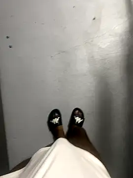 Snapshot of zeekBbc chatting on October 26, 2025, 12:00 pm zeekBbc online show from October 26, 2025, 12:00 pm