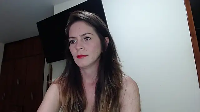 Snapshot of Hanny_24 chatting on February 25, 2026, 9:35 pm Hanny 24 online show from February 25, 2026, 9:35 pm