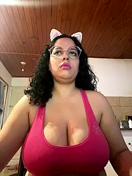 Snapshot of babyluna939 chatting on November 5, 2025, 2:50 pm babyluna939 online show from November 5, 2025, 2:50 pm