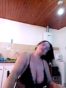 Snapshot of babyluna939 chatting on January 6, 2026, 8:56 pm babyluna939 online show from January 6, 2026, 8:56 pm