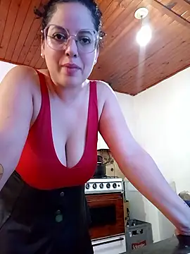 Snapshot of babyluna939 chatting on January 9, 2026, 2:42 pm babyluna939 online show from January 9, 2026, 2:42 pm