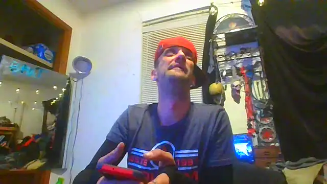 Snapshot of slinginbigD chatting on December 27, 2024, 11:17 am slinginbigD online show from December 27, 2024, 11:17 am