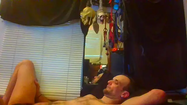 Snapshot of slinginbigD chatting on January 4, 2025, 2:14 pm slinginbigD online show from January 4, 2025, 2:14 pm