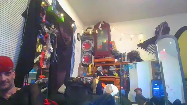 Snapshot of slinginbigD chatting on January 31, 2025, 3:52 am slinginbigD online show from January 31, 2025, 3:52 am