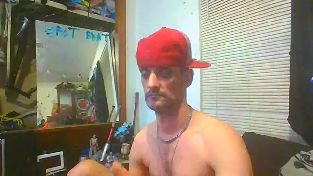 Snapshot of slinginbigD chatting on February 15, 2025, 8:22 am slinginbigD online show from February 15, 2025, 8:22 am