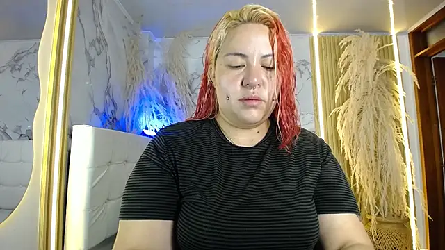 Bruja  Scarlata online show from December 15, 2025, 10:30 am