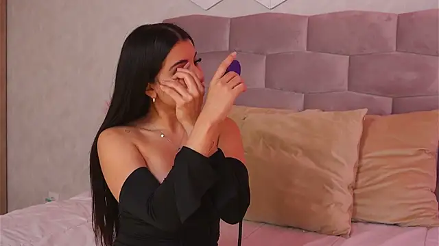 AnitaKariri online show from March 29, 2026, 7:41 am