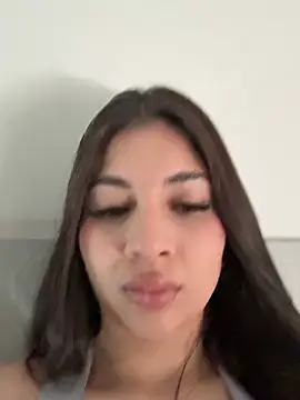Snapshot of AnitaKariri chatting on May 20, 2026, 7:03 am AnitaKariri online show from May 20, 2026, 7:03 am