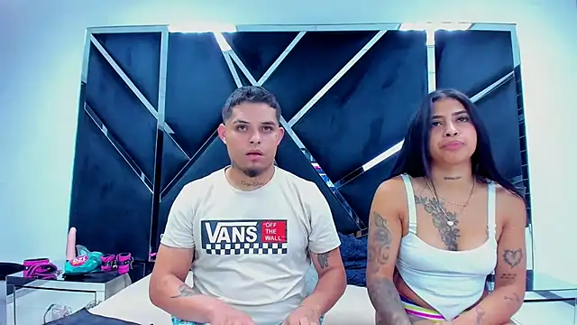 MelissaAndZeuss online show from December 17, 2024, 4:45 am