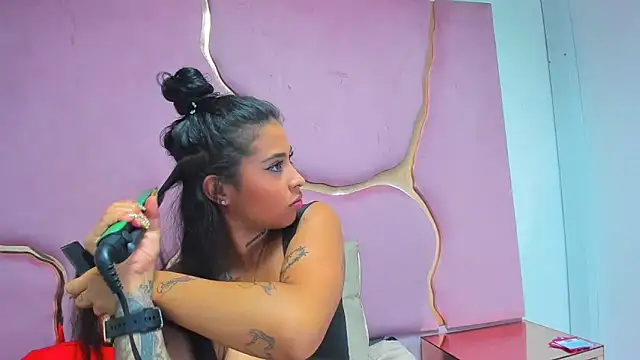 MelissaAndZeuss online show from January 9, 2025, 5:23 am