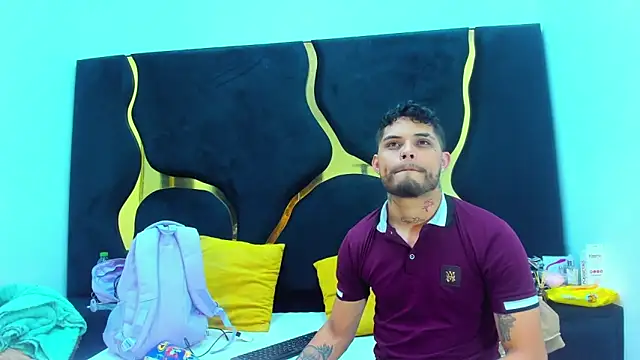 MelissaAndZeuss online show from November 7, 2025, 6:35 am