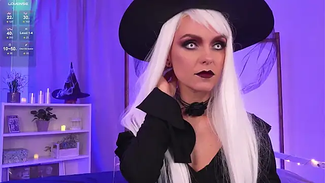 lil fleur online show from October 31, 2025, 4:52 pm