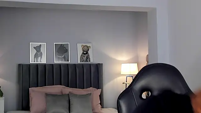 Madie  collins online show from January 10, 2026, 11:23 am