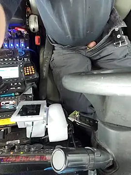 Snapshot of vanscr1 chatting on March 19, 2025, 1:29 pm vanscr1 online show from March 19, 2025, 1:29 pm