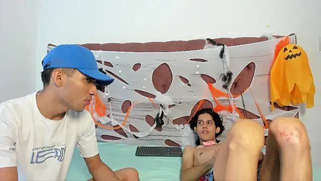 Snapshot of jony_honey chatting on October 28, 2025, 1:14 pm jony honey online show from October 28, 2025, 1:14 pm