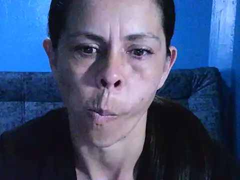Snapshot of Marilyn_xxxx chatting on December 5, 2024, 6:44 pm Marilyn xxxx online show from December 5, 2024, 6:44 pm