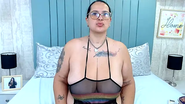 Snapshot of KarllaWalker chatting on May 10, 2026, 11:37 am KarllaWalker online show from May 10, 2026, 11:37 am