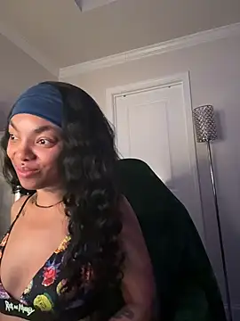 butterflybootyy online show from April 5, 2026, 7:38 am