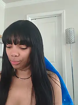 butterflybootyy online show from June 18, 2026, 1:15 pm