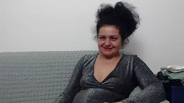 Snapshot of MilfValerie chatting on January 30, 2025, 8:10 pm MilfValerie online show from January 30, 2025, 8:10 pm