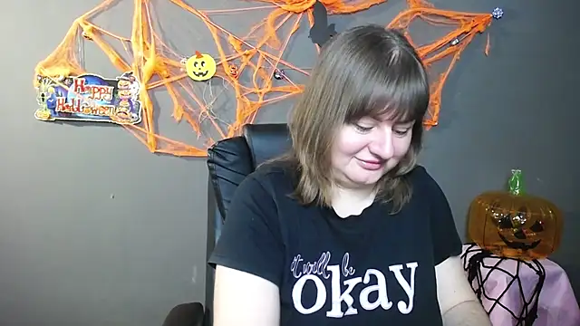 Snapshot of ZannaDreil chatting on October 22, 2025, 6:07 pm ZannaDreil online show from October 22, 2025, 6:07 pm