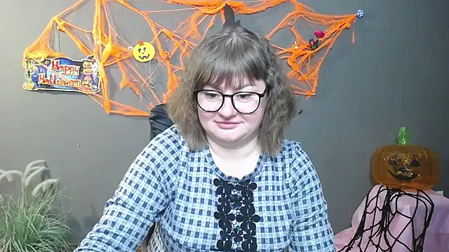 Snapshot of ZannaDreil chatting on October 31, 2025, 7:04 pm ZannaDreil online show from October 31, 2025, 7:04 pm