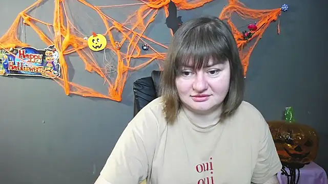 Snapshot of ZannaDreil chatting on November 4, 2025, 7:13 pm ZannaDreil online show from November 4, 2025, 7:13 pm