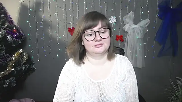 Snapshot of ZannaDreil chatting on December 16, 2025, 7:19 pm ZannaDreil online show from December 16, 2025, 7:19 pm