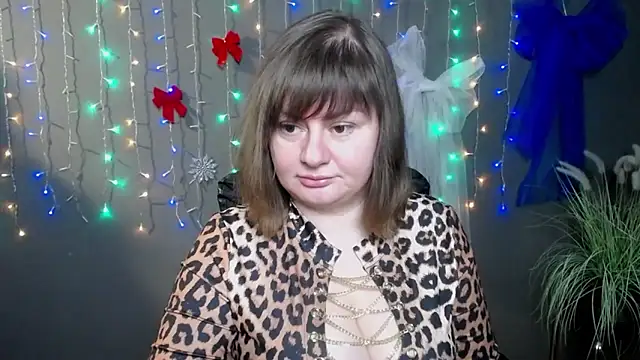 Snapshot of ZannaDreil chatting on December 19, 2025, 6:59 pm ZannaDreil online show from December 19, 2025, 6:59 pm