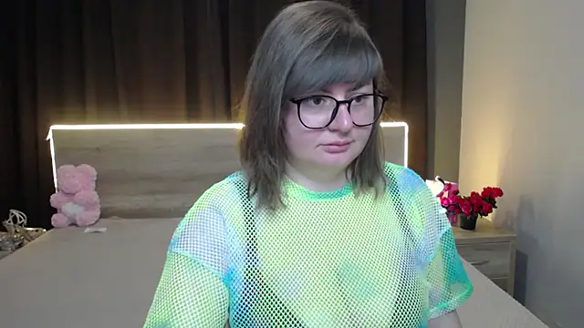 ZannaDreil online show from January 10, 2026, 6:53 pm