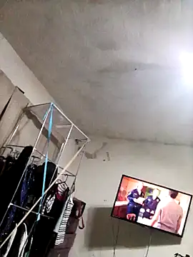 SINUECASTILLO online show from January 29, 2025, 9:23 am