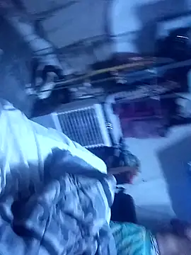 SINUECASTILLO online show from February 4, 2025, 10:21 am