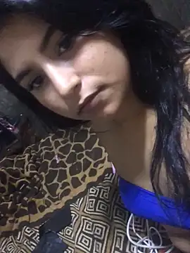 SINUECASTILLO online show from March 9, 2025, 9:35 am