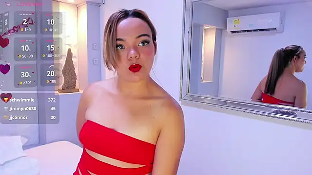 EmilyRouss  online show from February 7, 2025, 10:30 pm