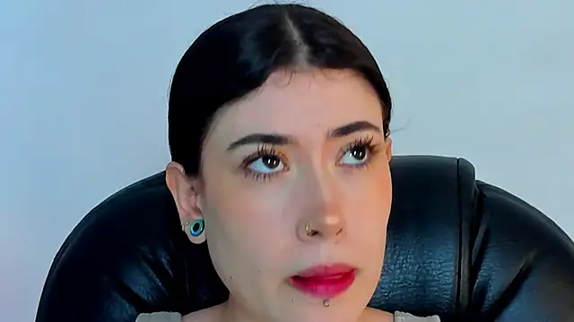 Snapshot of melody_suarez chatting on December 30, 2024, 7:42 pm melody suarez online show from December 30, 2024, 7:42 pm