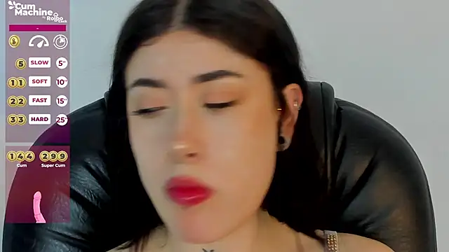 Snapshot of melody_suarez chatting on January 12, 2025, 1:42 am melody suarez online show from January 12, 2025, 1:42 am