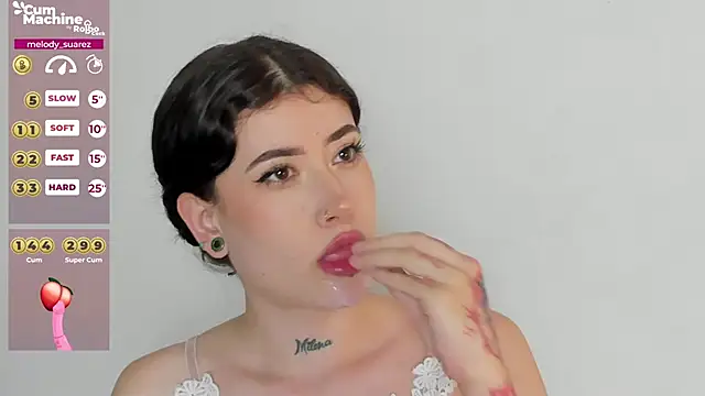 Snapshot of melody_suarez chatting on February 5, 2025, 10:44 pm melody suarez online show from February 5, 2025, 10:44 pm