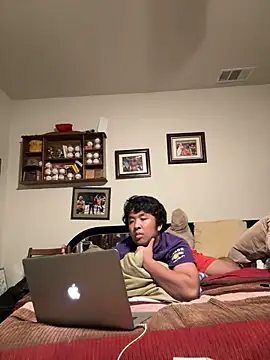 bigasianloads25 online show from March 22, 2025, 5:39 am